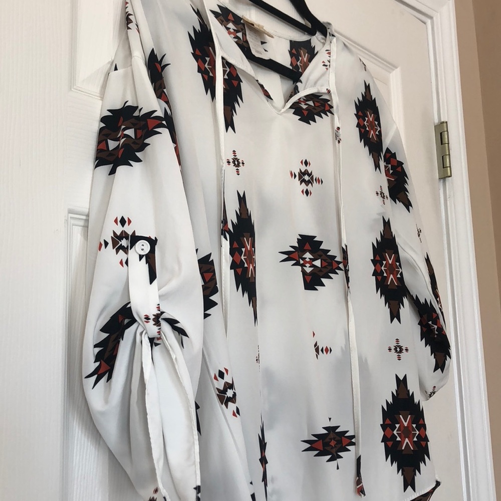 Aztec Top - Picture 2 of 3
